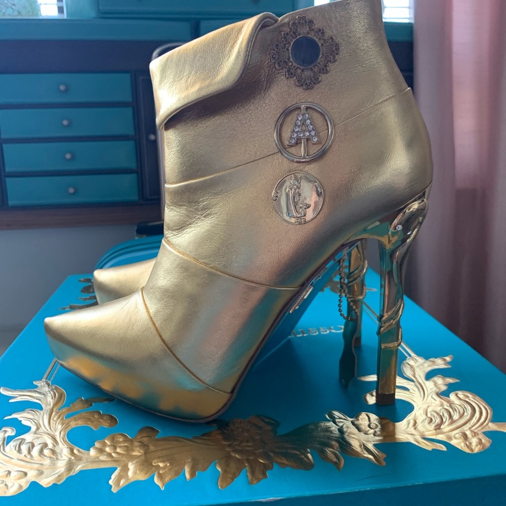 🔥🔥Anna Dello Russo H&M Colabo Gold Bootie😍😍
